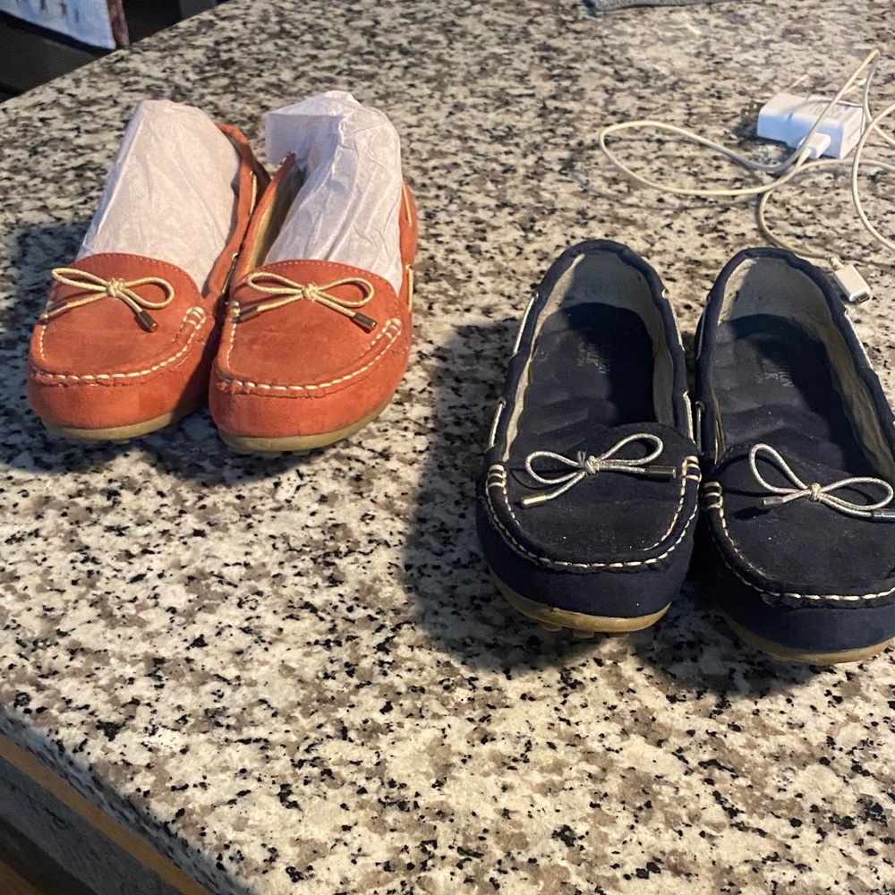 Avon Women's Moccasins - Orange and Navy